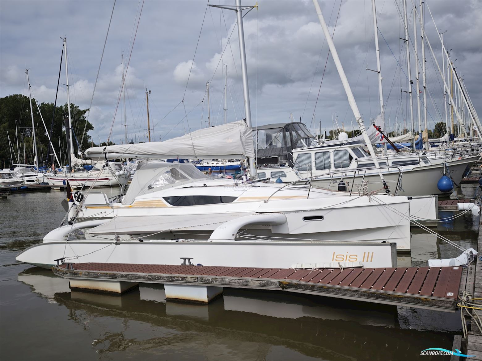QUORNING BOATS DRAGONFLY 28 Swing Wing Touring