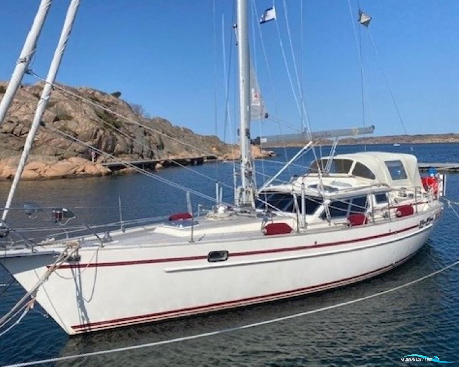 Regina af Vindö 38 DS Segelbåt 2004, med Volvo Penta D2-55F motor, Sverige