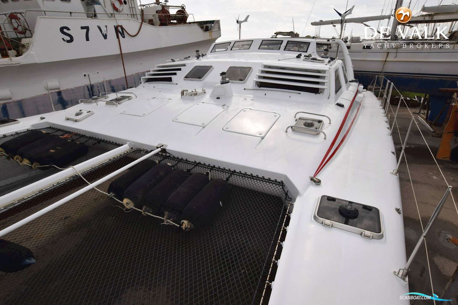 Robertson & Caine One off