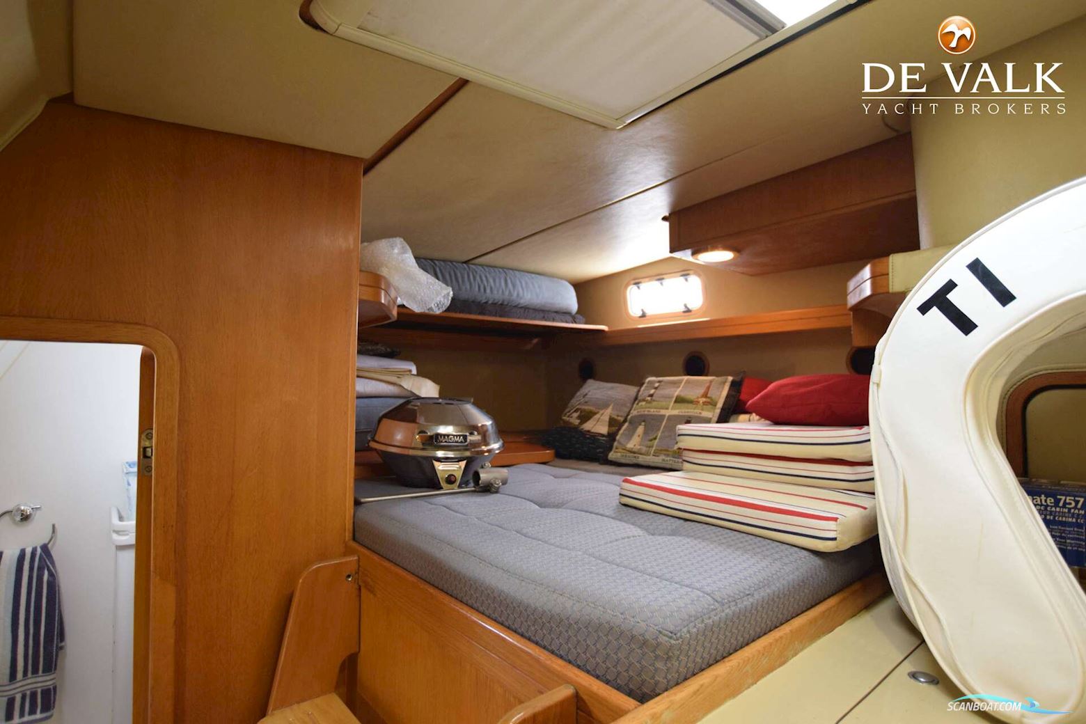 Robertson & Caine One off