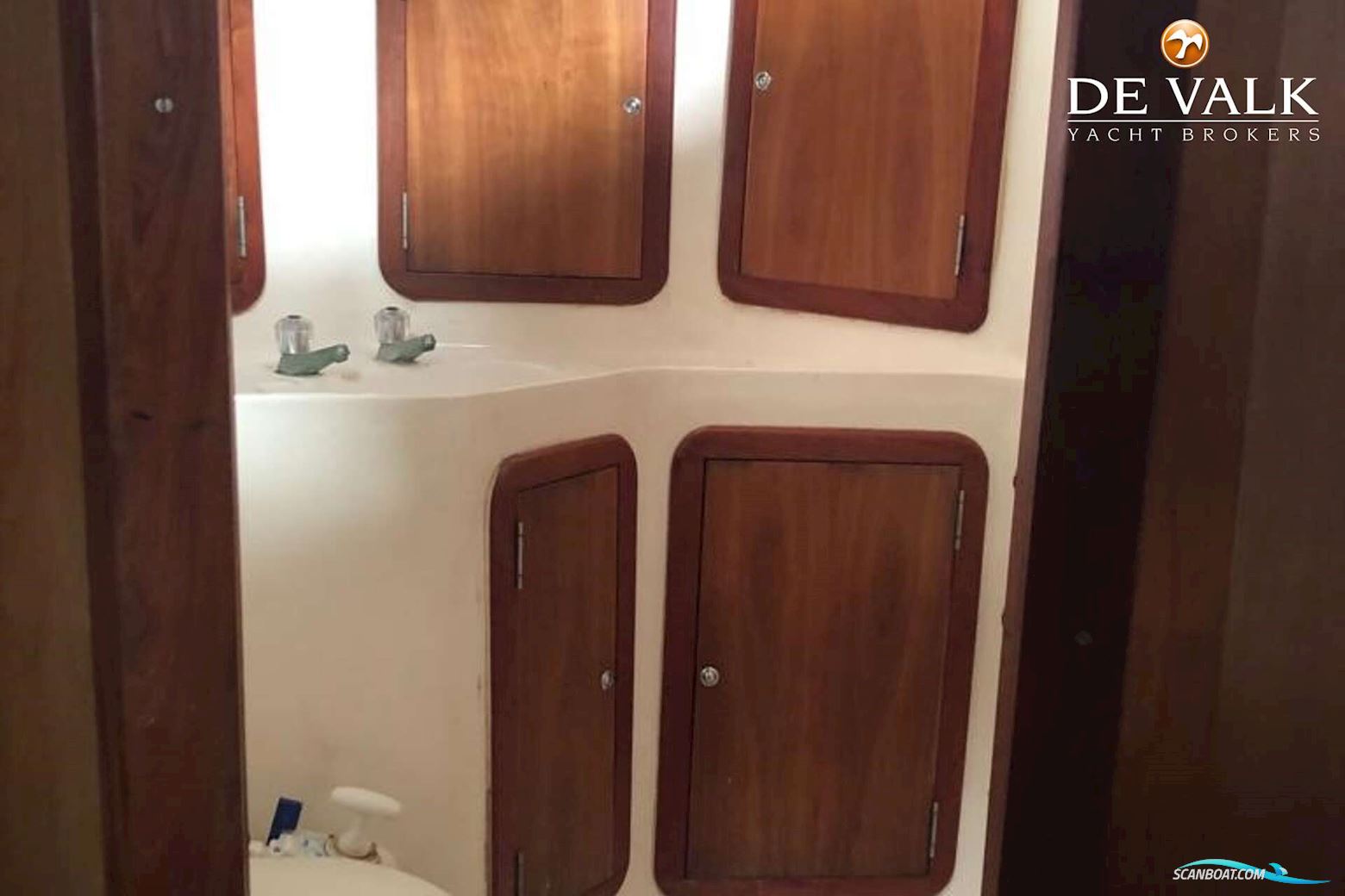 RON HOLLAND Omega 46