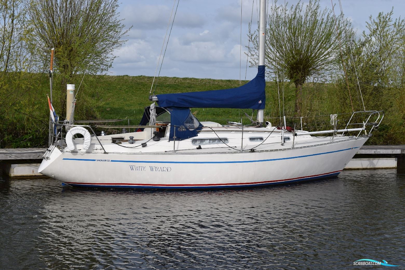 Sadler 32