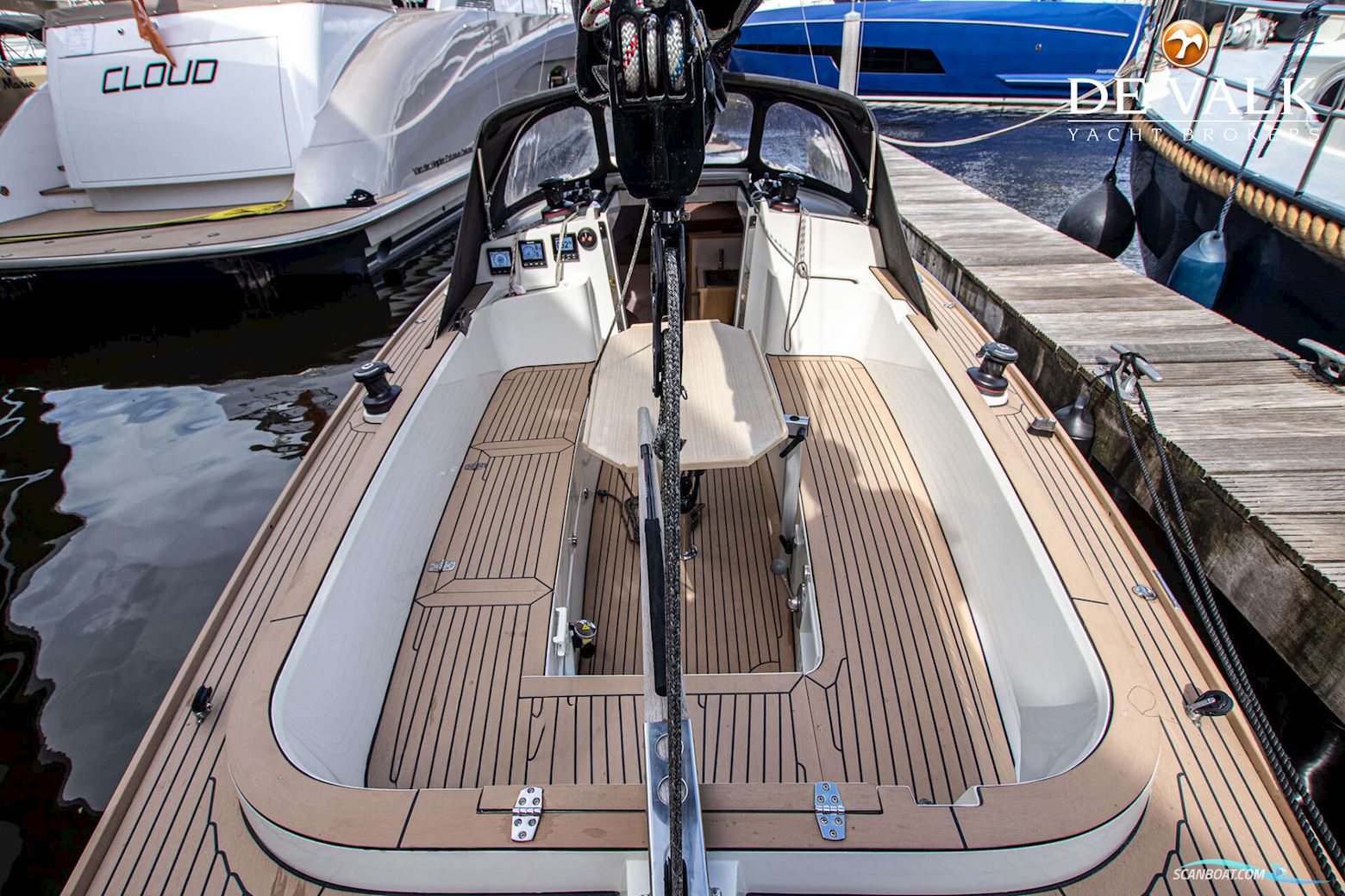 SAFFIER SC10 Cabin