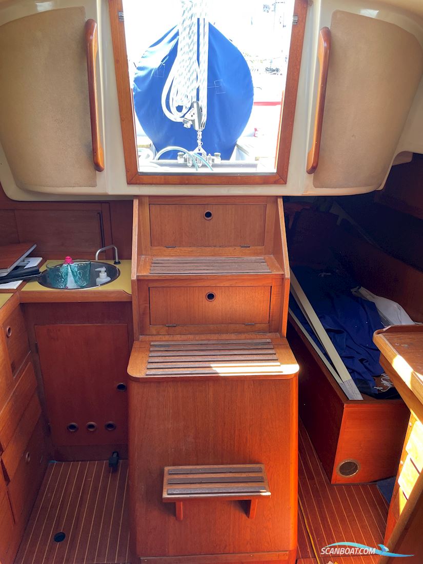 Sagitta 35