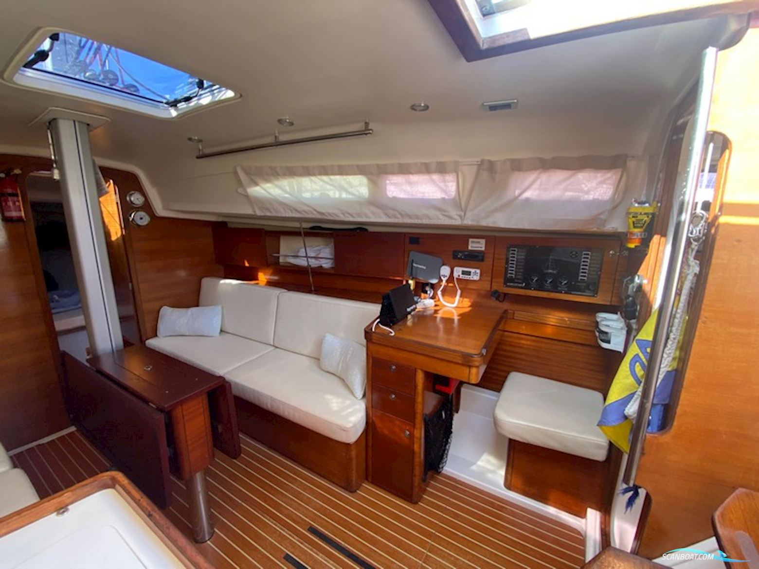 Salona 34