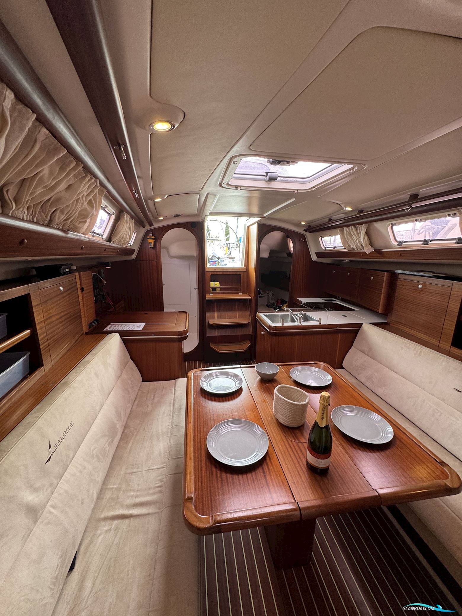 Salona 37 2008 - EU VAT Paid. Performance and comfortable living space combined.