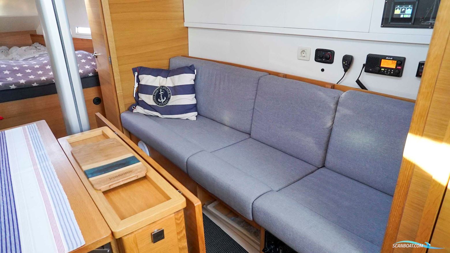 Salona 380