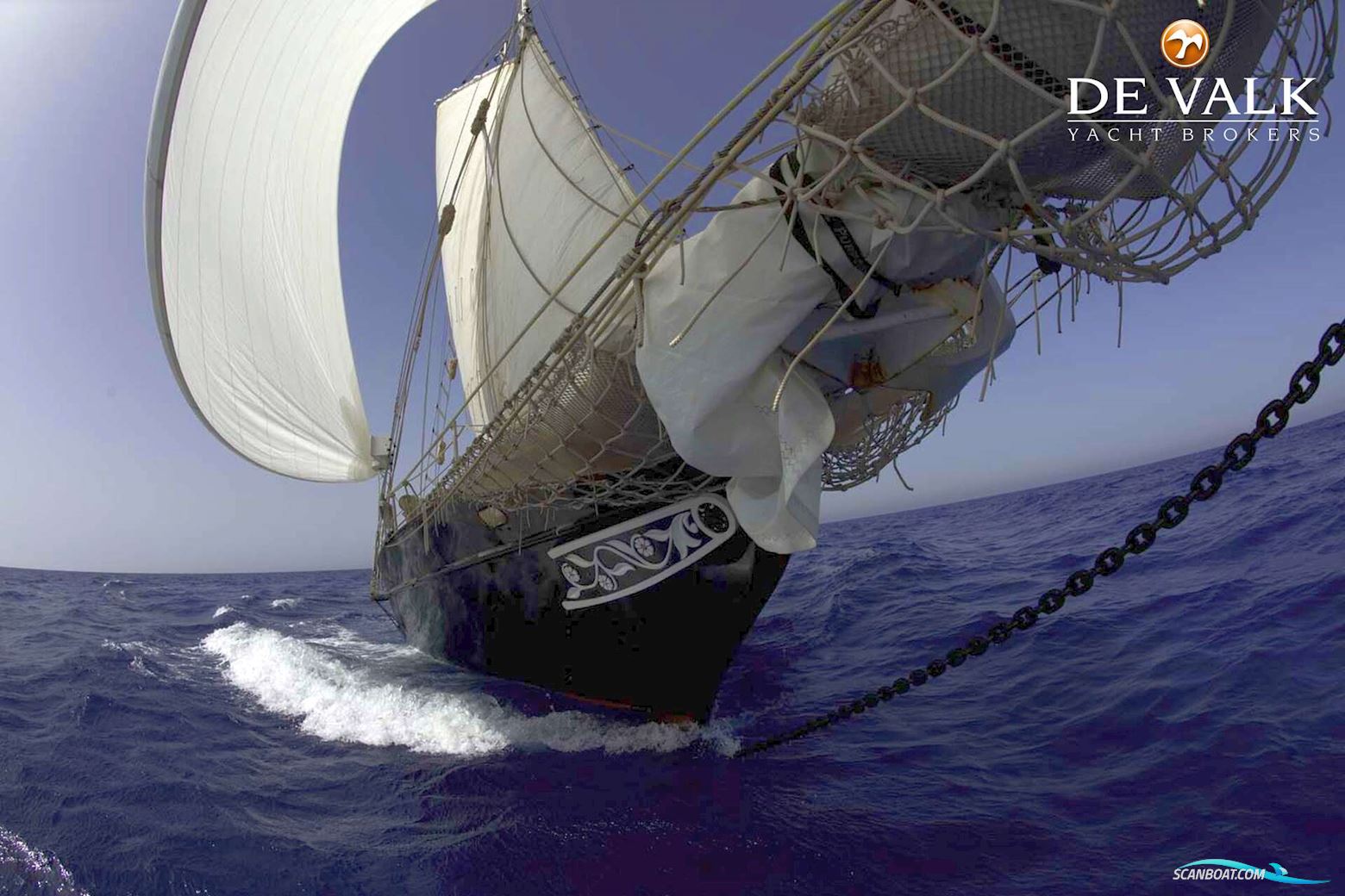 Schooner Sitting Bull 19.80