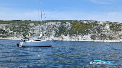 Sedna 26 Segelbåt 2018, med Tohatsu motor, England