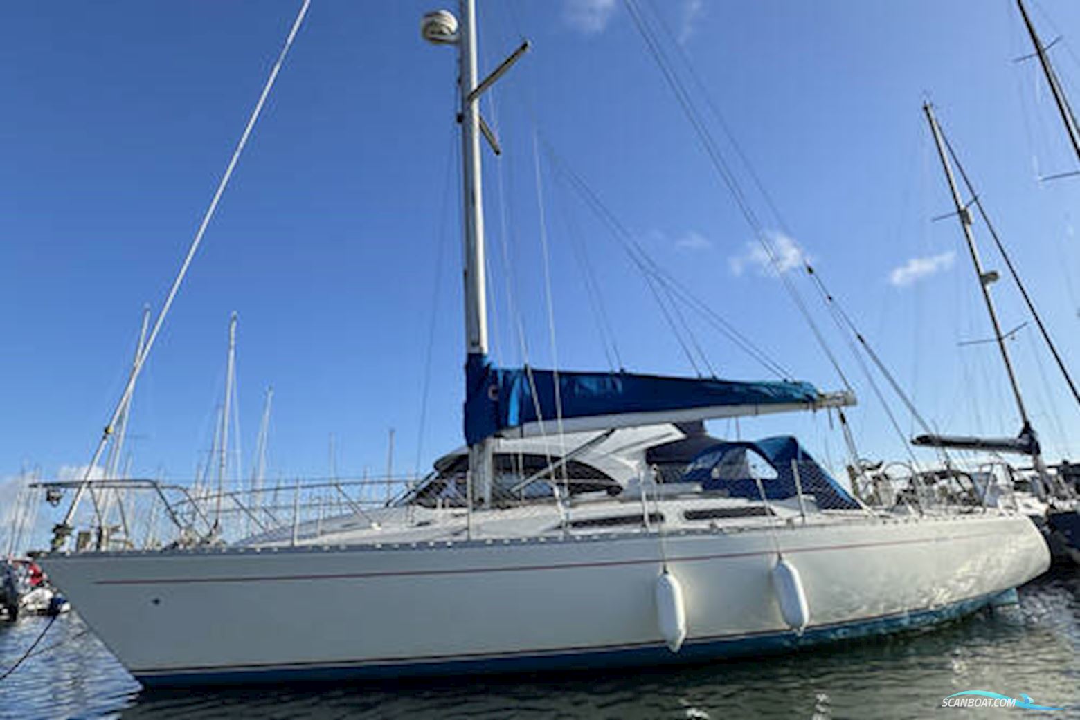 Sigma 36 Segelbåt 1982, med Yanmar 3GM30 motor, England