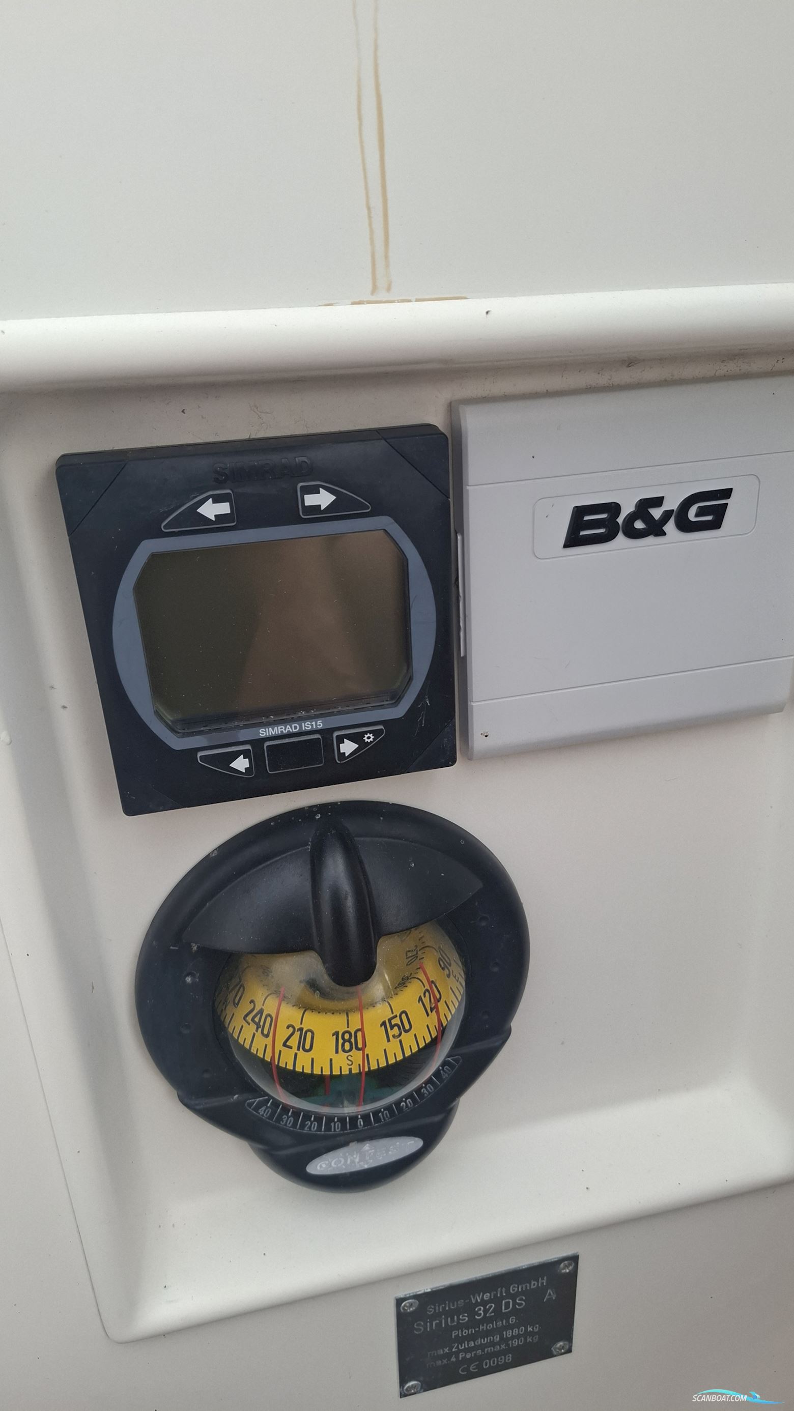 Sirius 32 DS