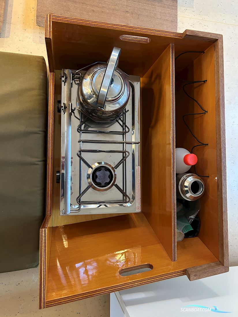 Spækhugger Racing DEN-24, Hansigne