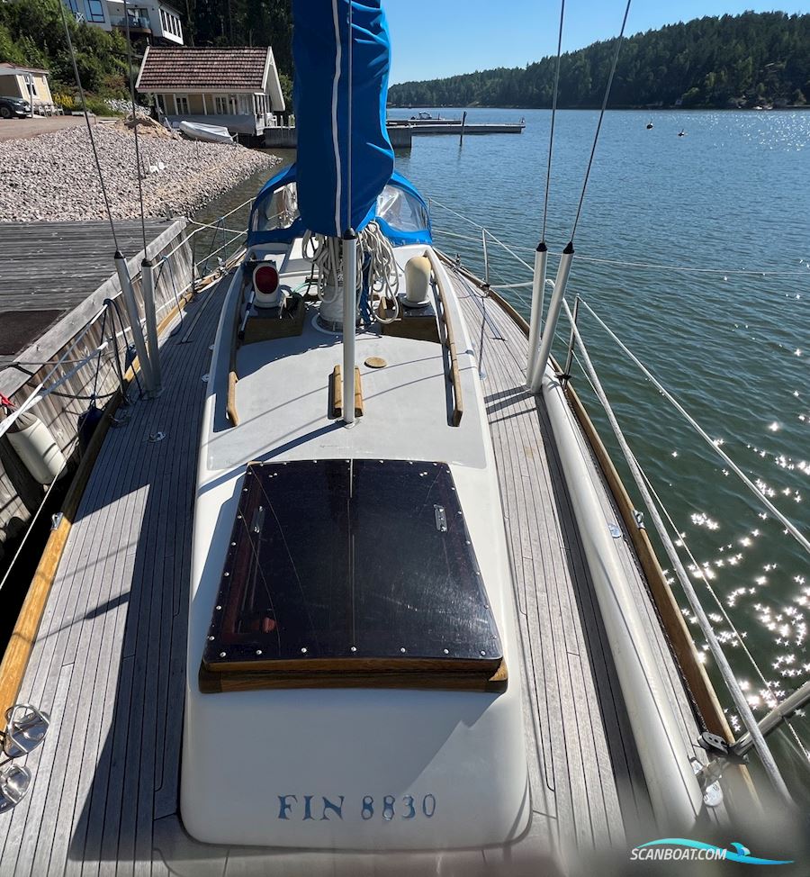 Swan 37