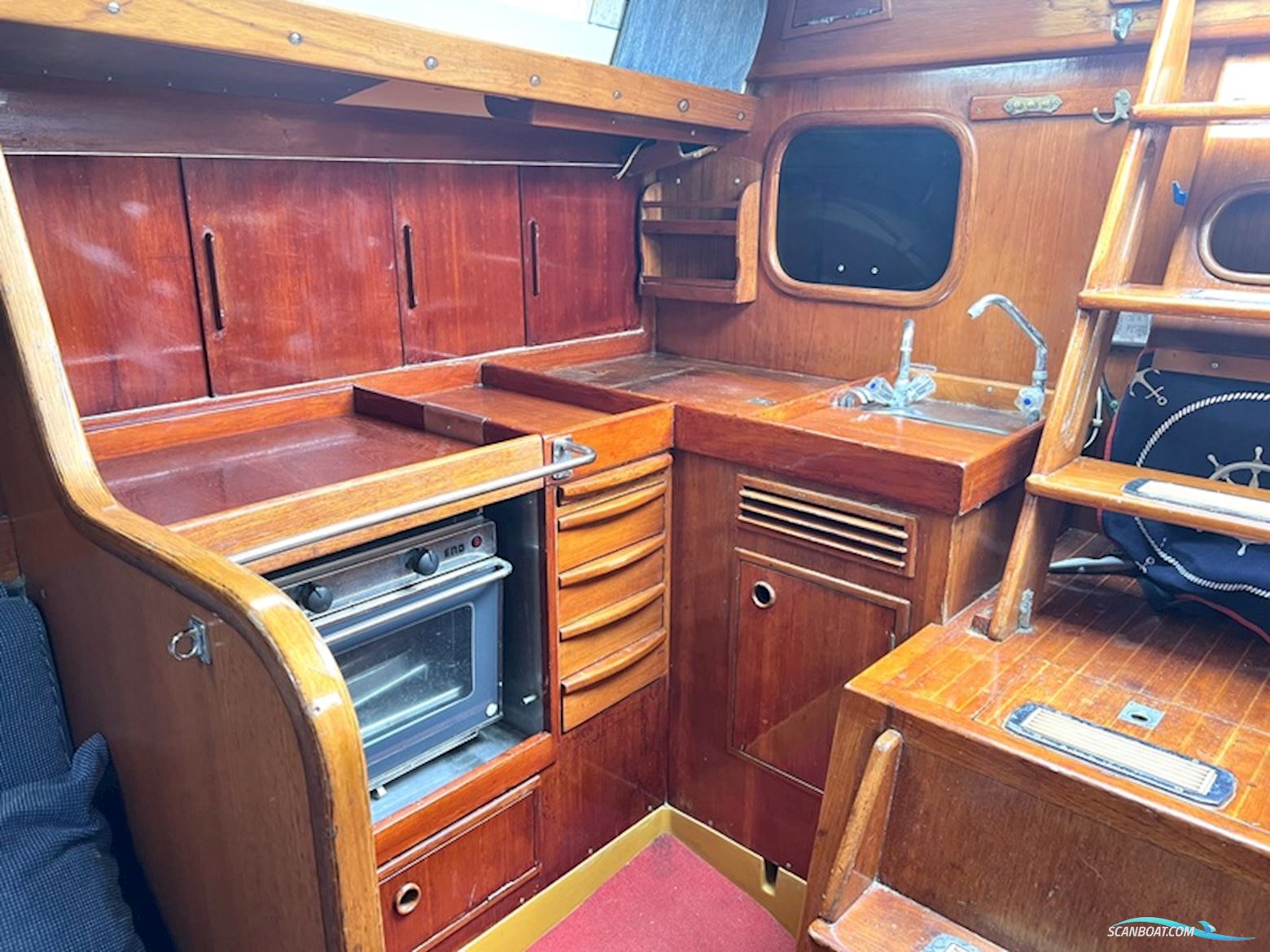 Swan 38