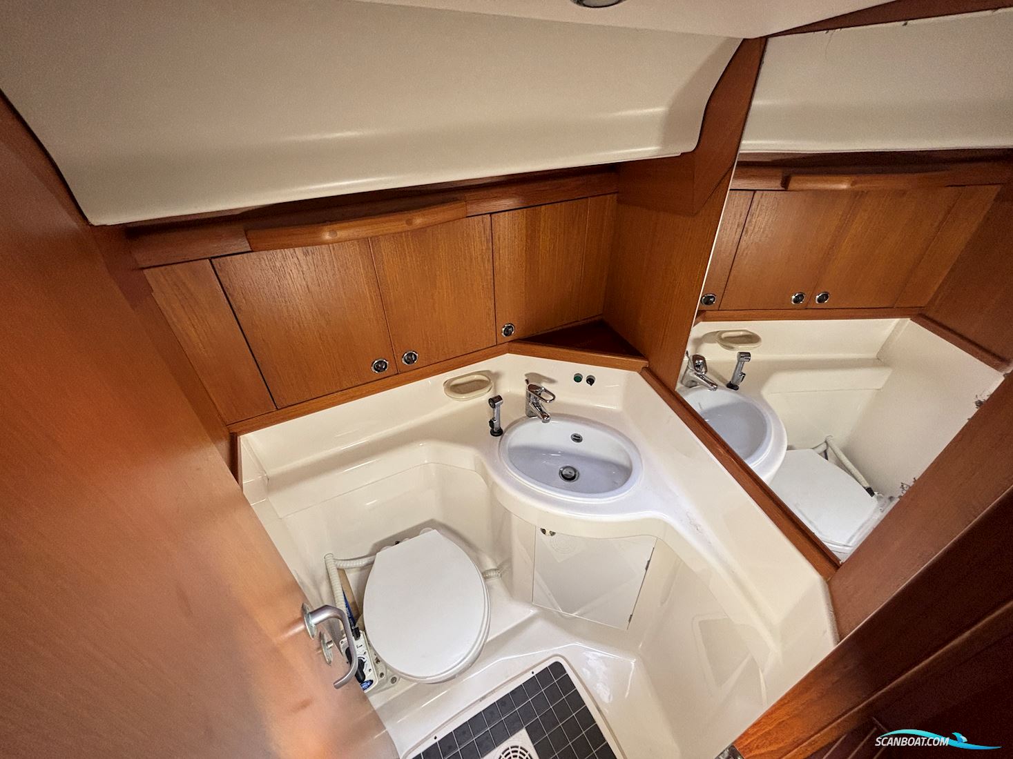 Swan 40