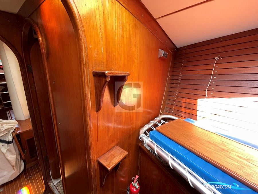 Swan 47