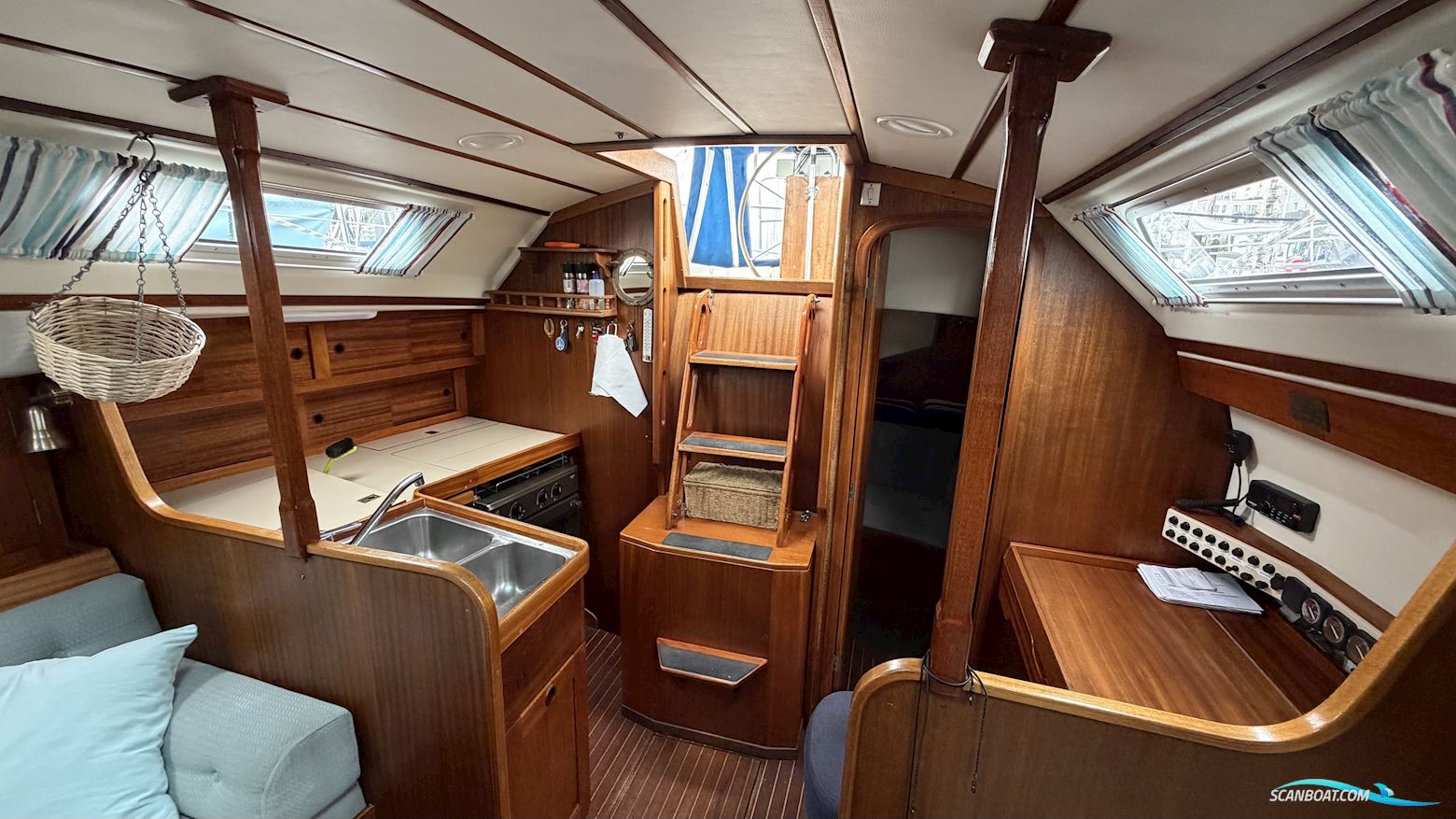 Sweden Yacht 340