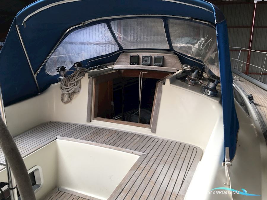 Sweden Yachts 340