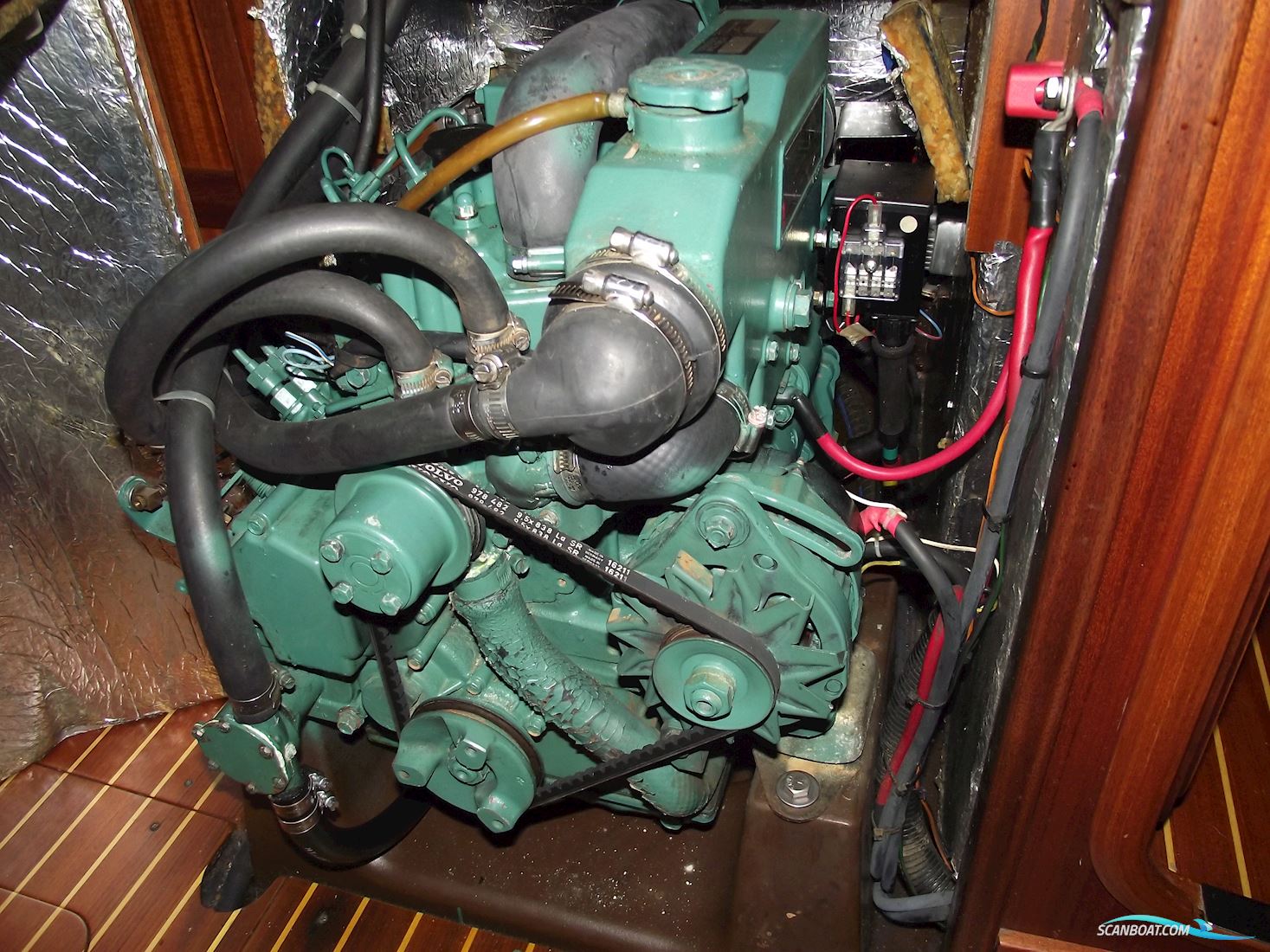 Sweden Yachts 370