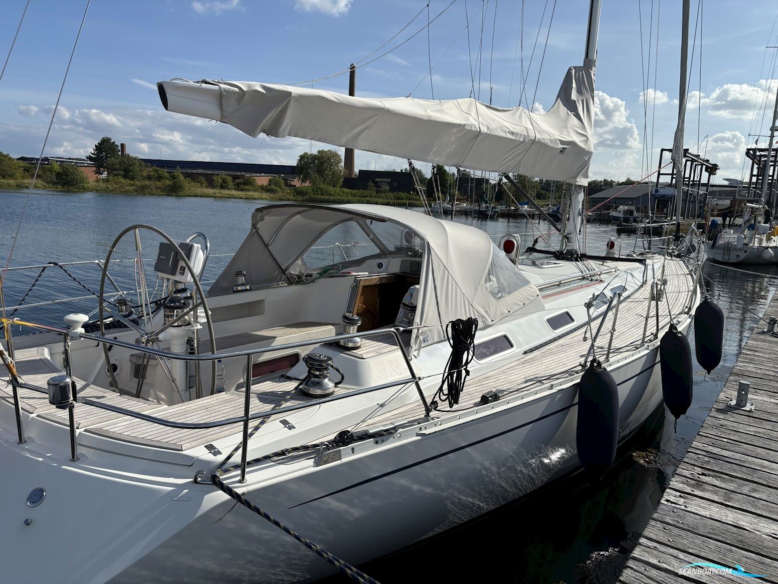Sweden Yachts 45
