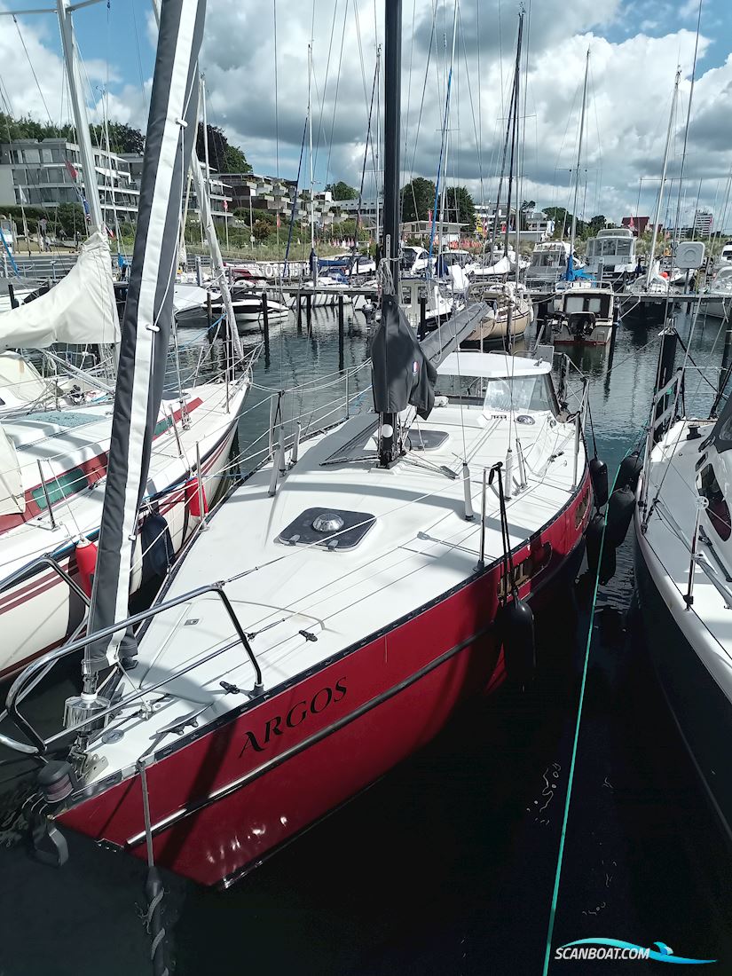 SY Hai830 Nautiplast Werft Deutschland Segelbåt 1981, med Craftsmann/ Mitsubishi 3 Zyl.27PS motor, Tyskland