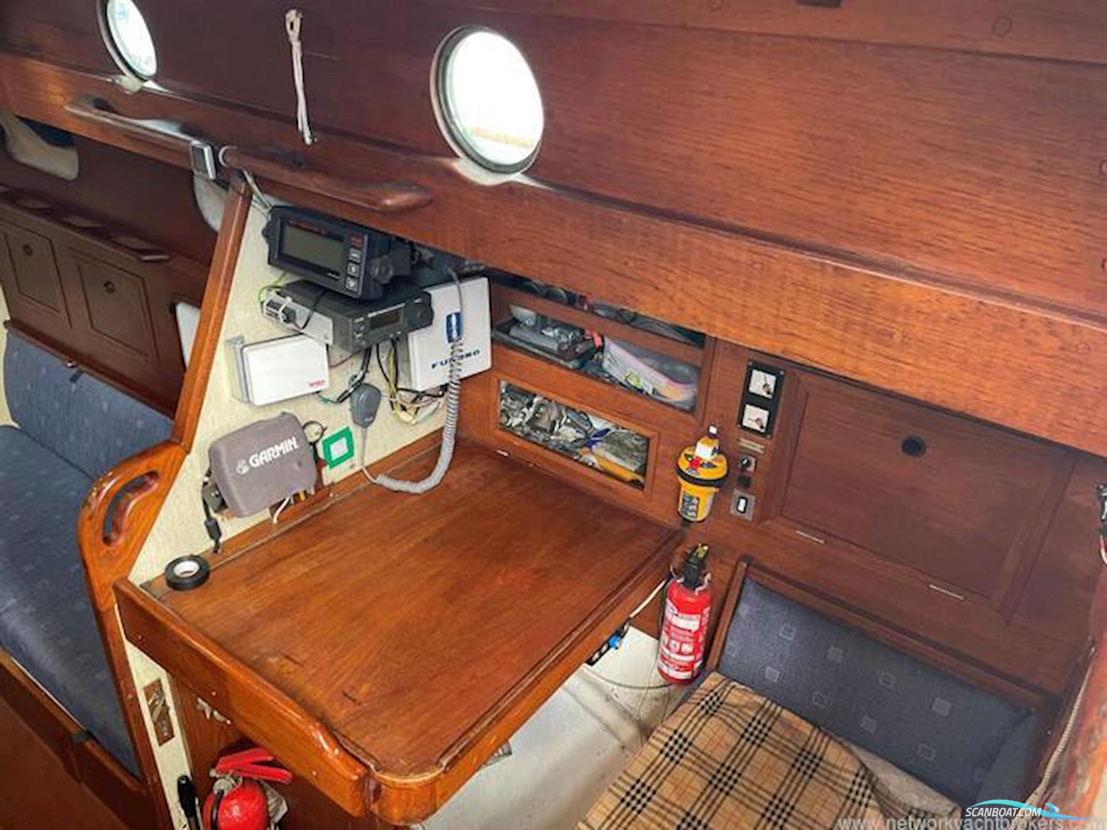 Tradewind 33