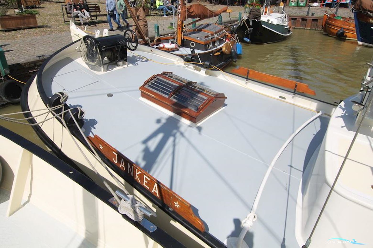 Traditional Platbodem