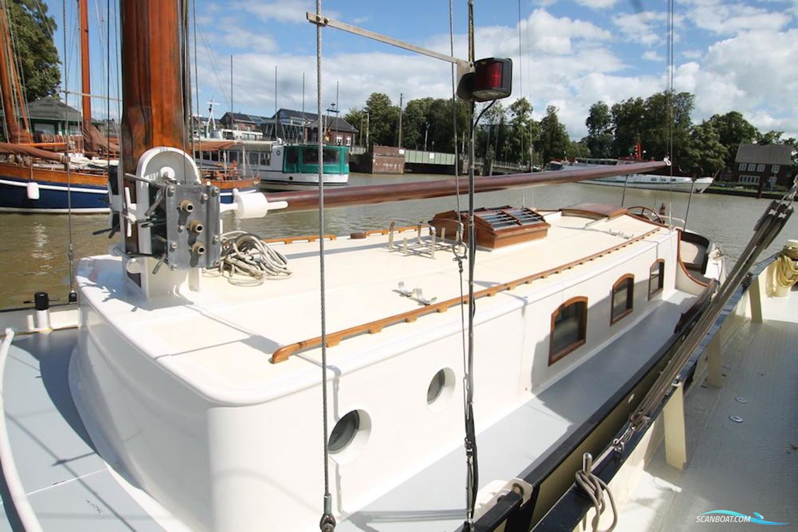 Traditional Platbodem