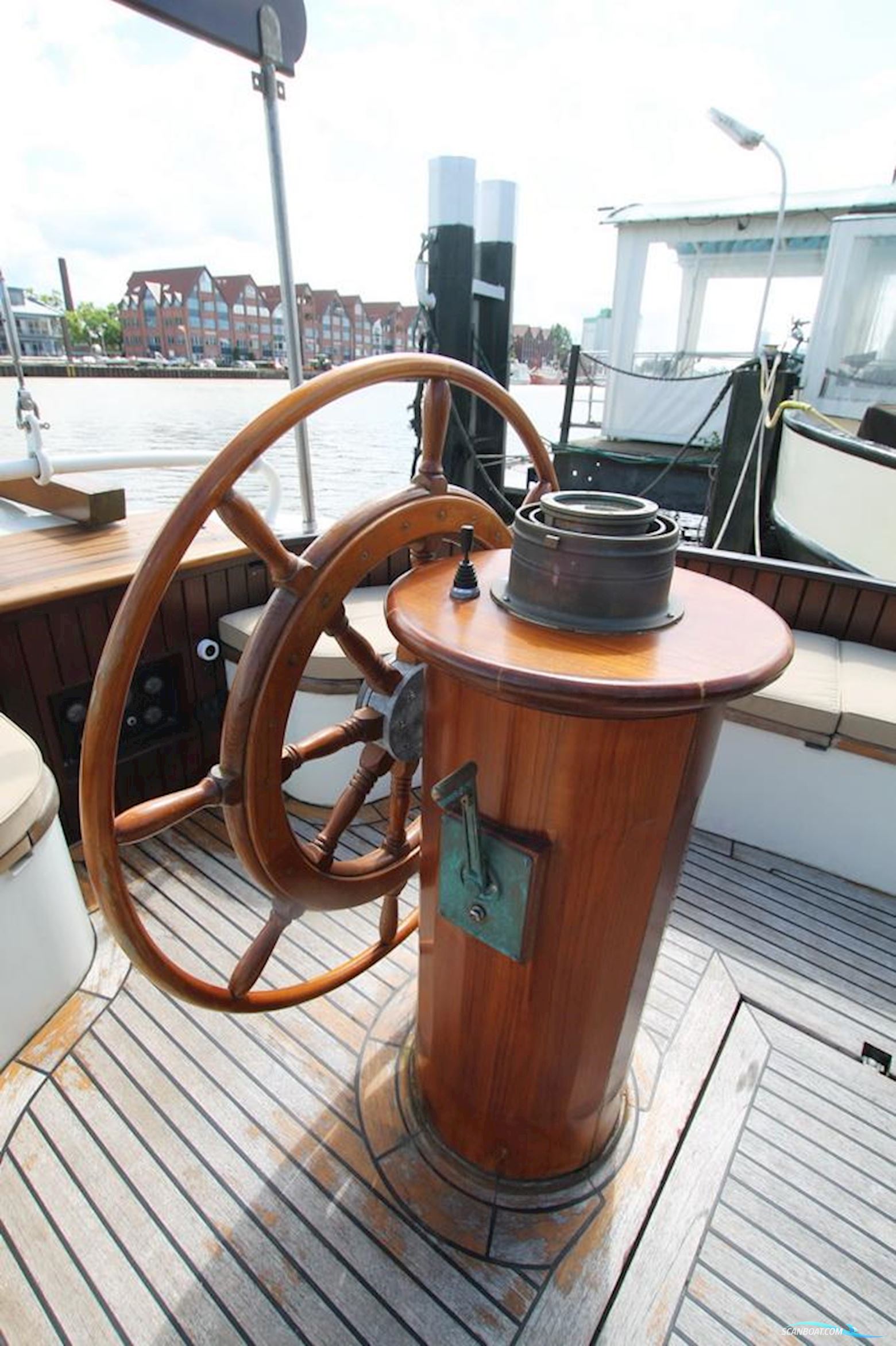 Traditional Platbodem