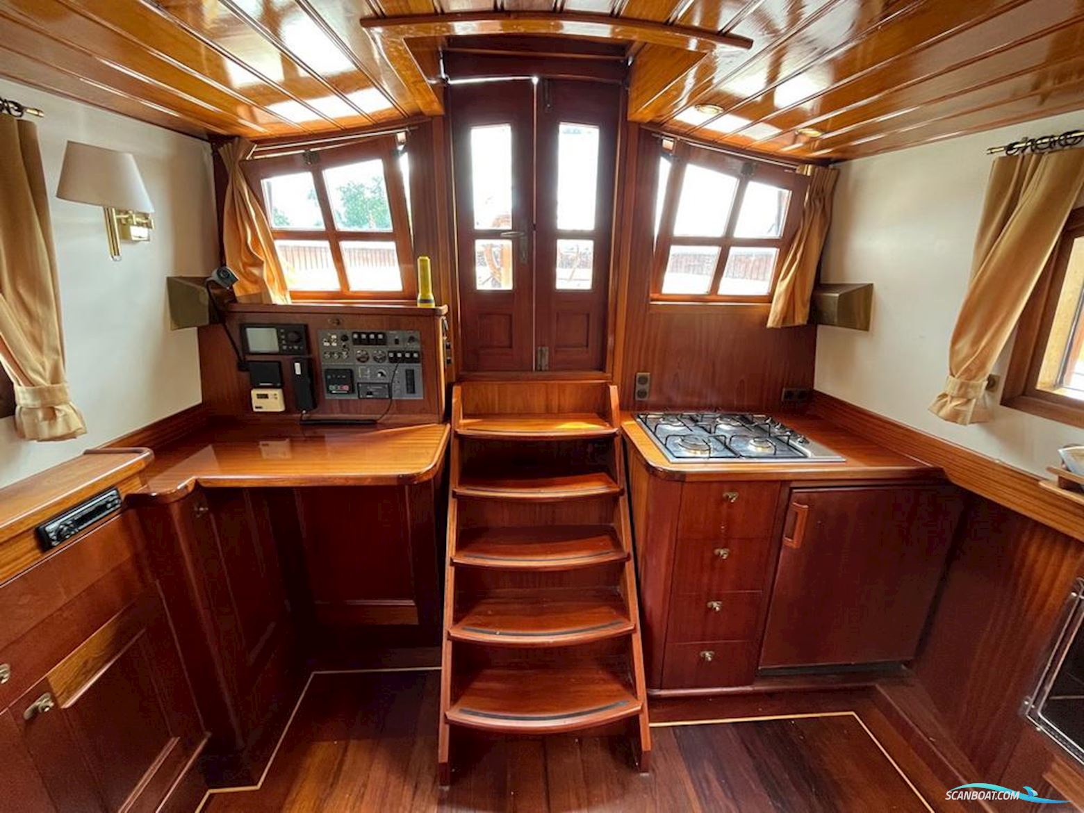 Traditional Platbodem