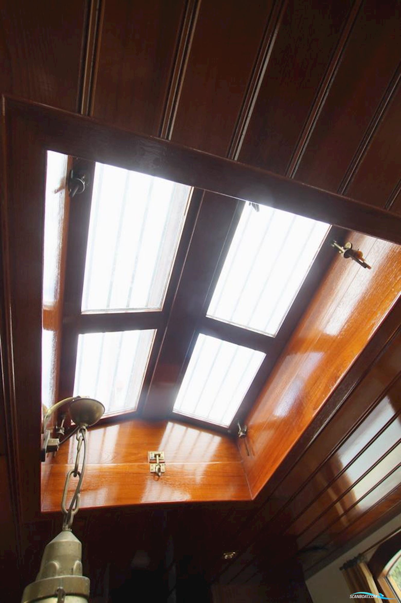 Traditional Platbodem