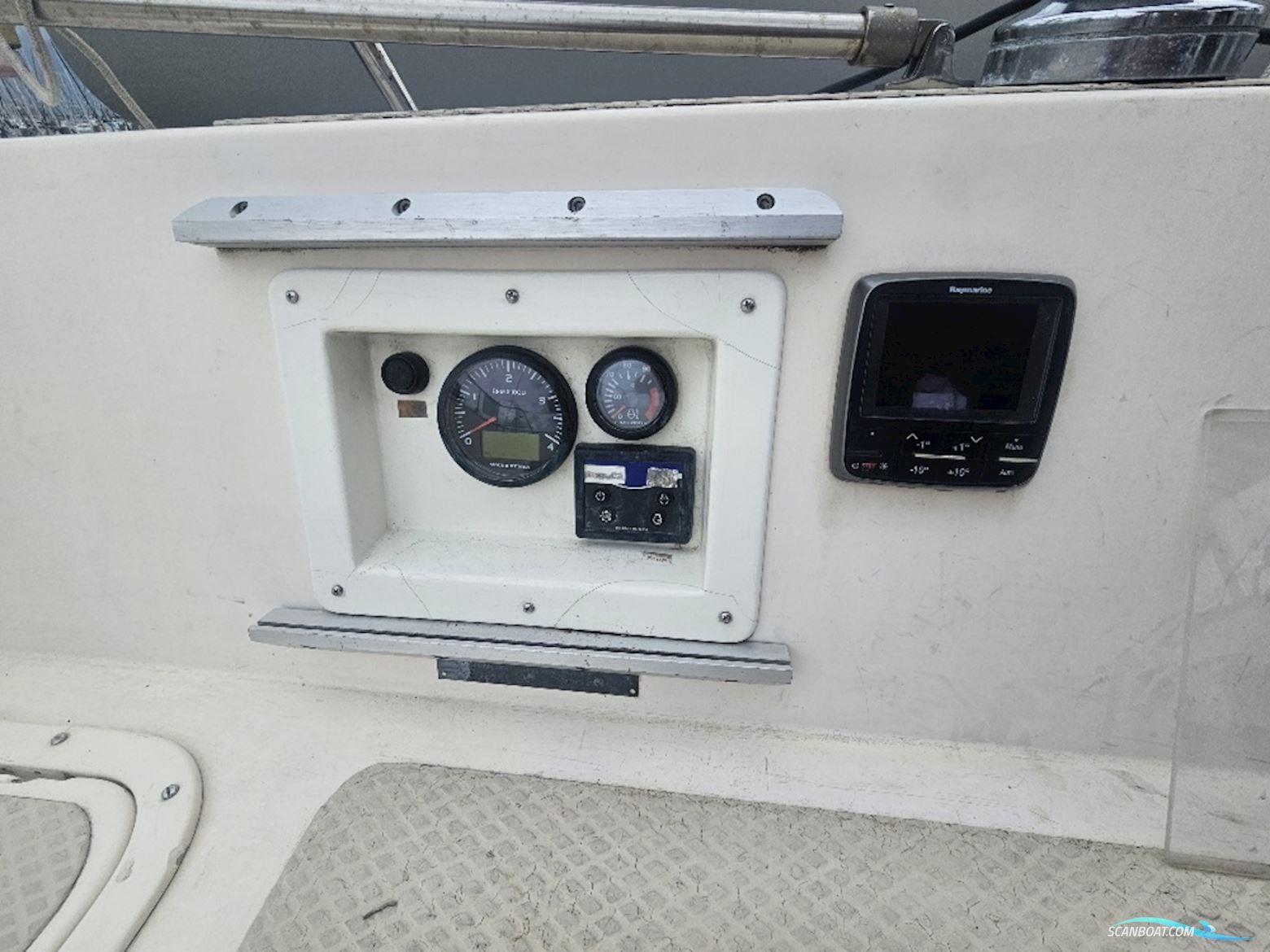 Trident Marine Warrior 38