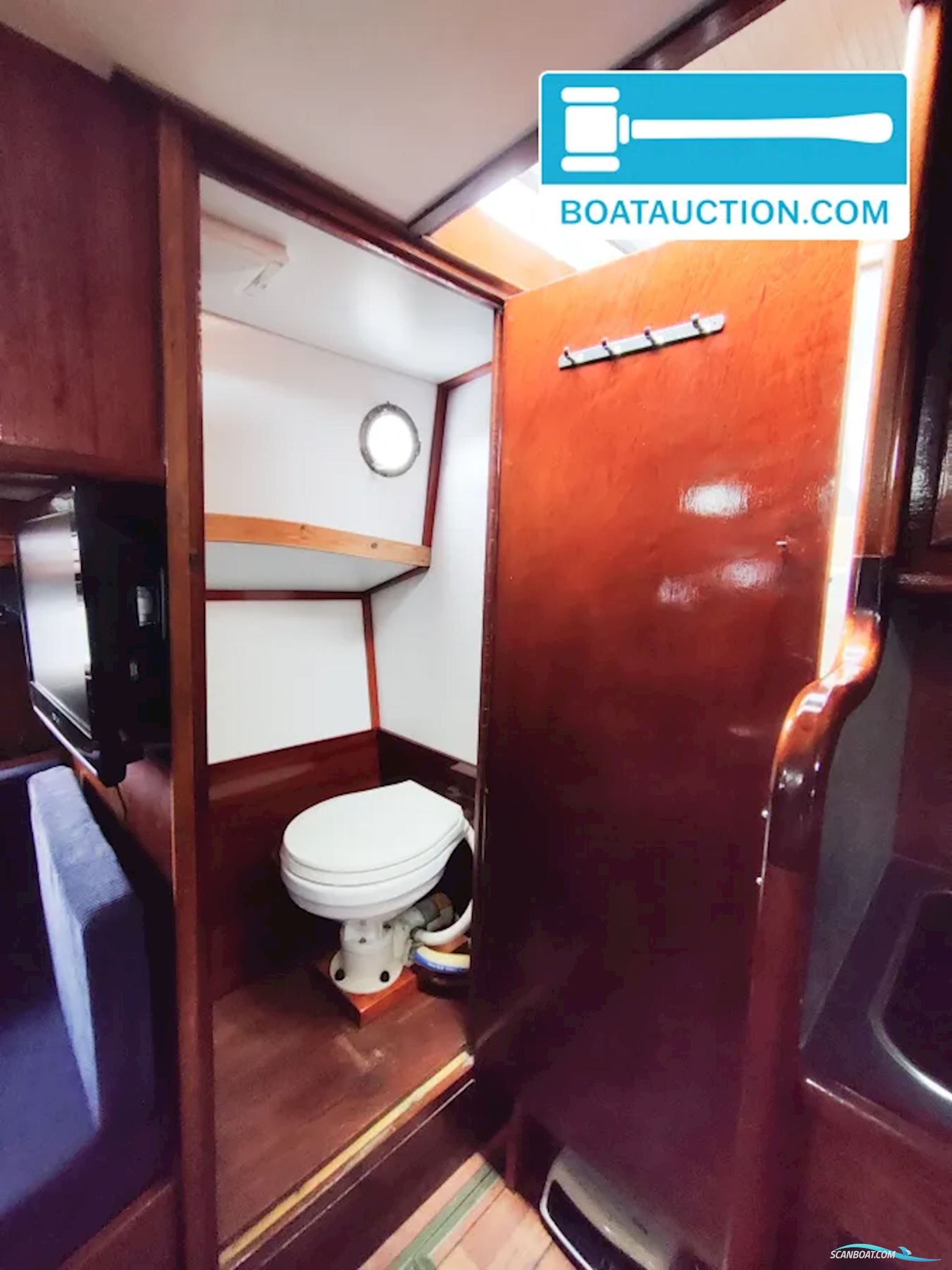 Unter Elbe Motorsailer