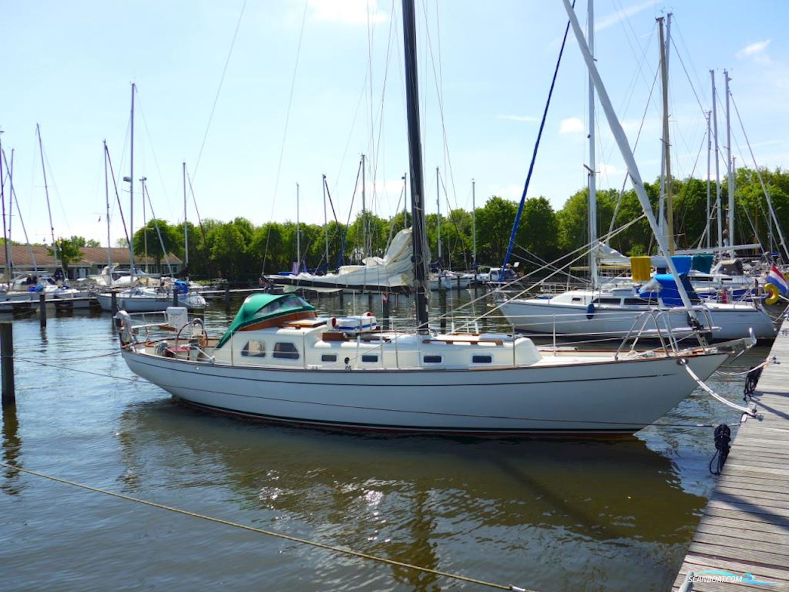 Västeras Hardplast Tillberga Bacchant IV Segelbåt 1967, med Perkins motor, Holland