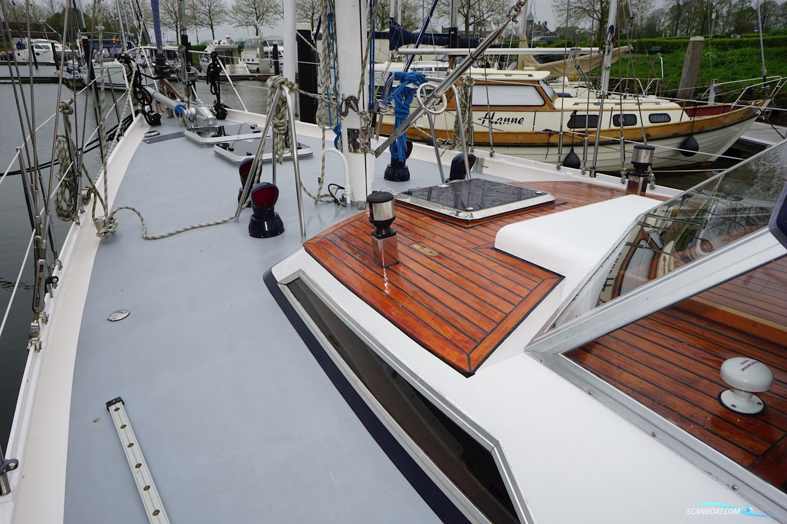 van de Stadt 44 Center Cockpit