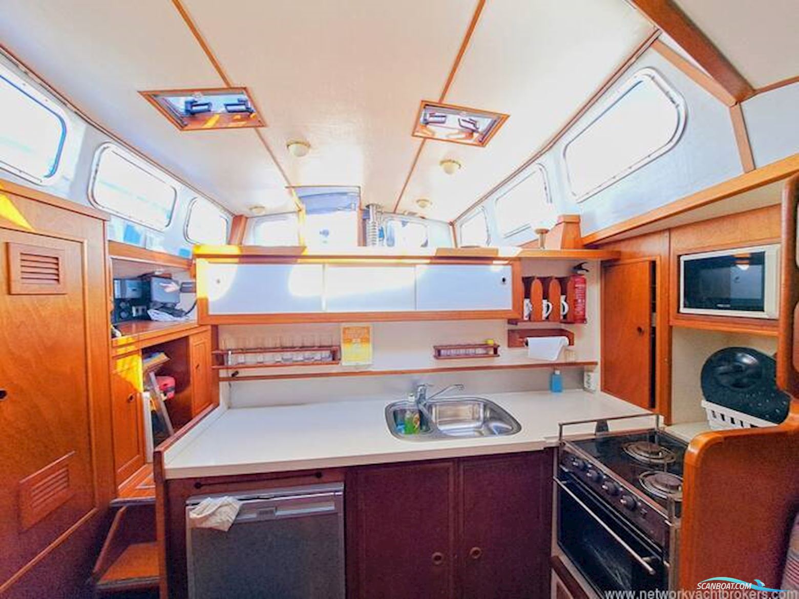 van de Stadt 44 Deck Saloon