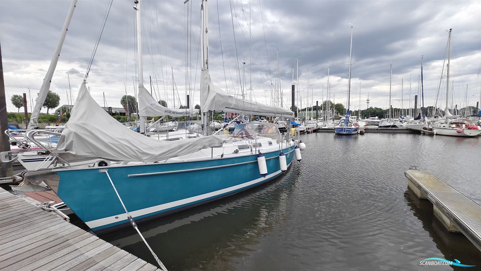 Van de Stadt Helena 35