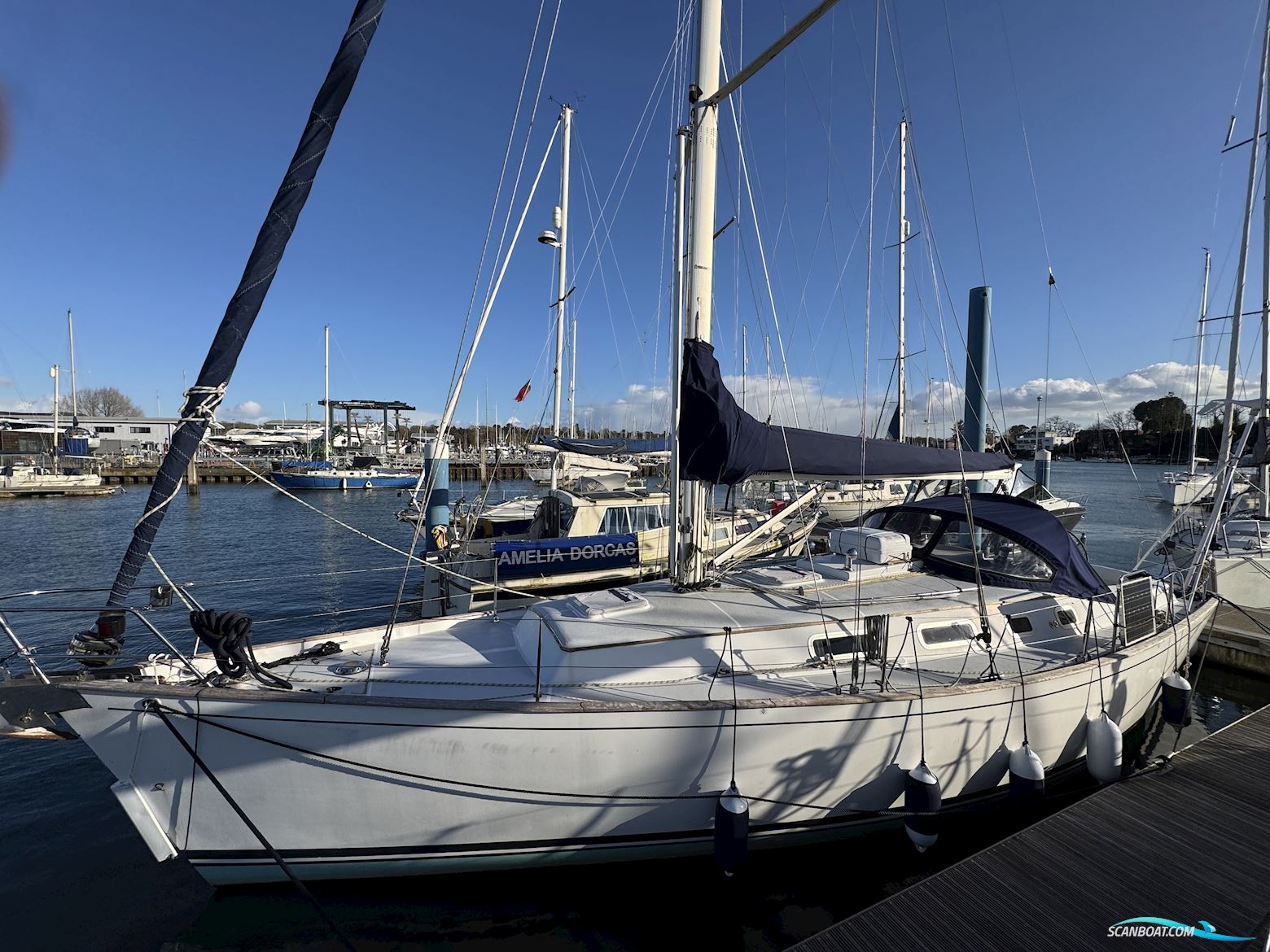 Van de Stadt Helena 38