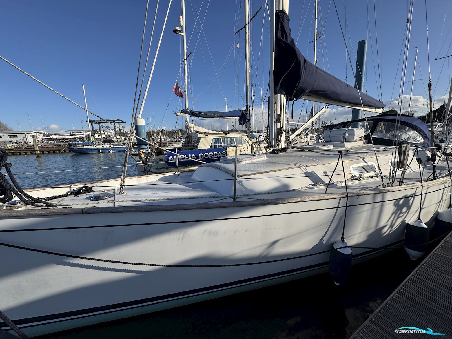 Van de Stadt Helena 38