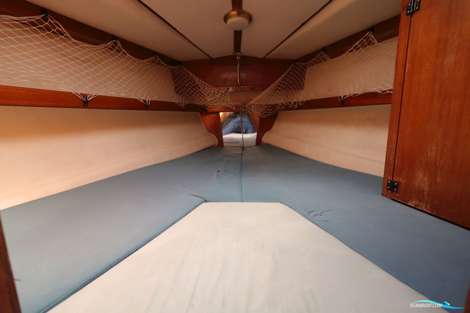 Van De Stadt Model Maya 33