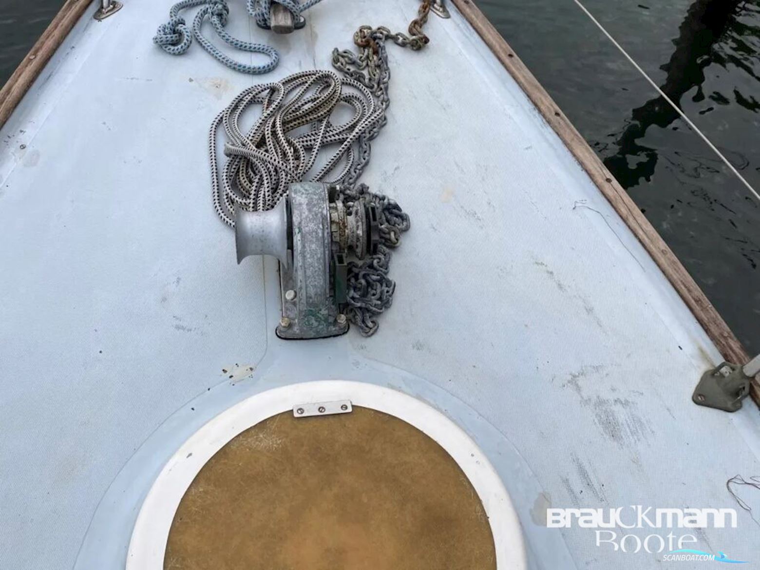 Van de Stadt Pioneer 9