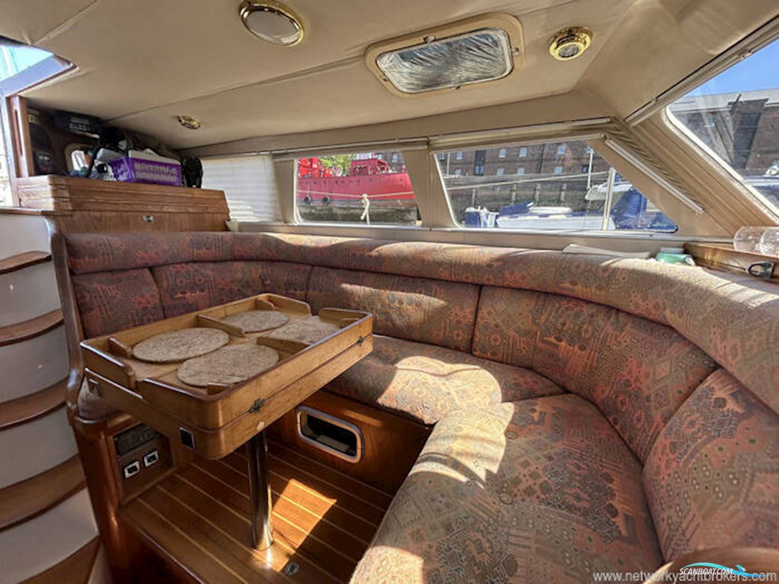 Vancouver 38 Pilothouse