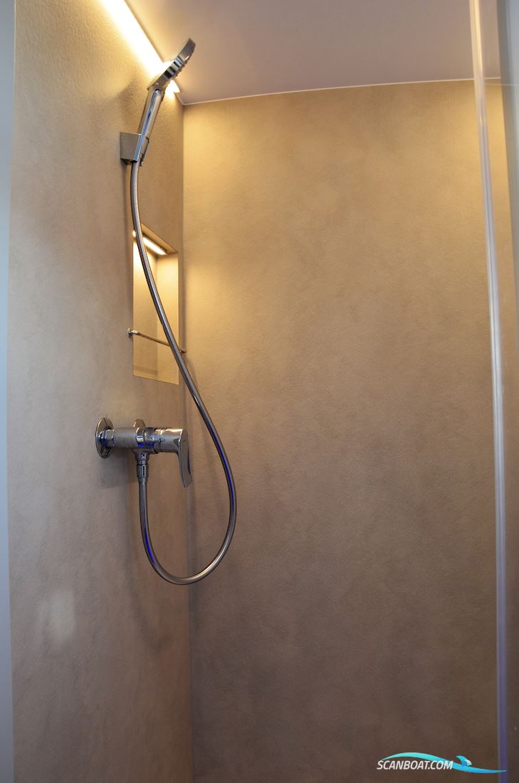 Viator Explorer 42 DS