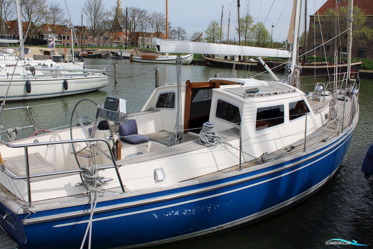 Victoire 1270 Decksaloon