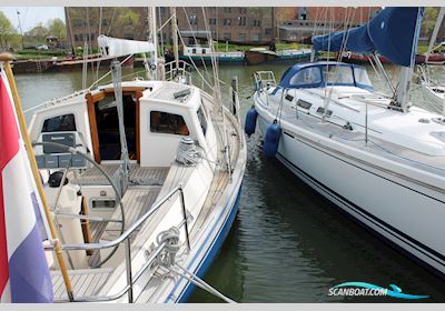 Victoire 1270 Decksaloon Segelbåt 1997, med Volvo Penta MD22AL motor, Holland