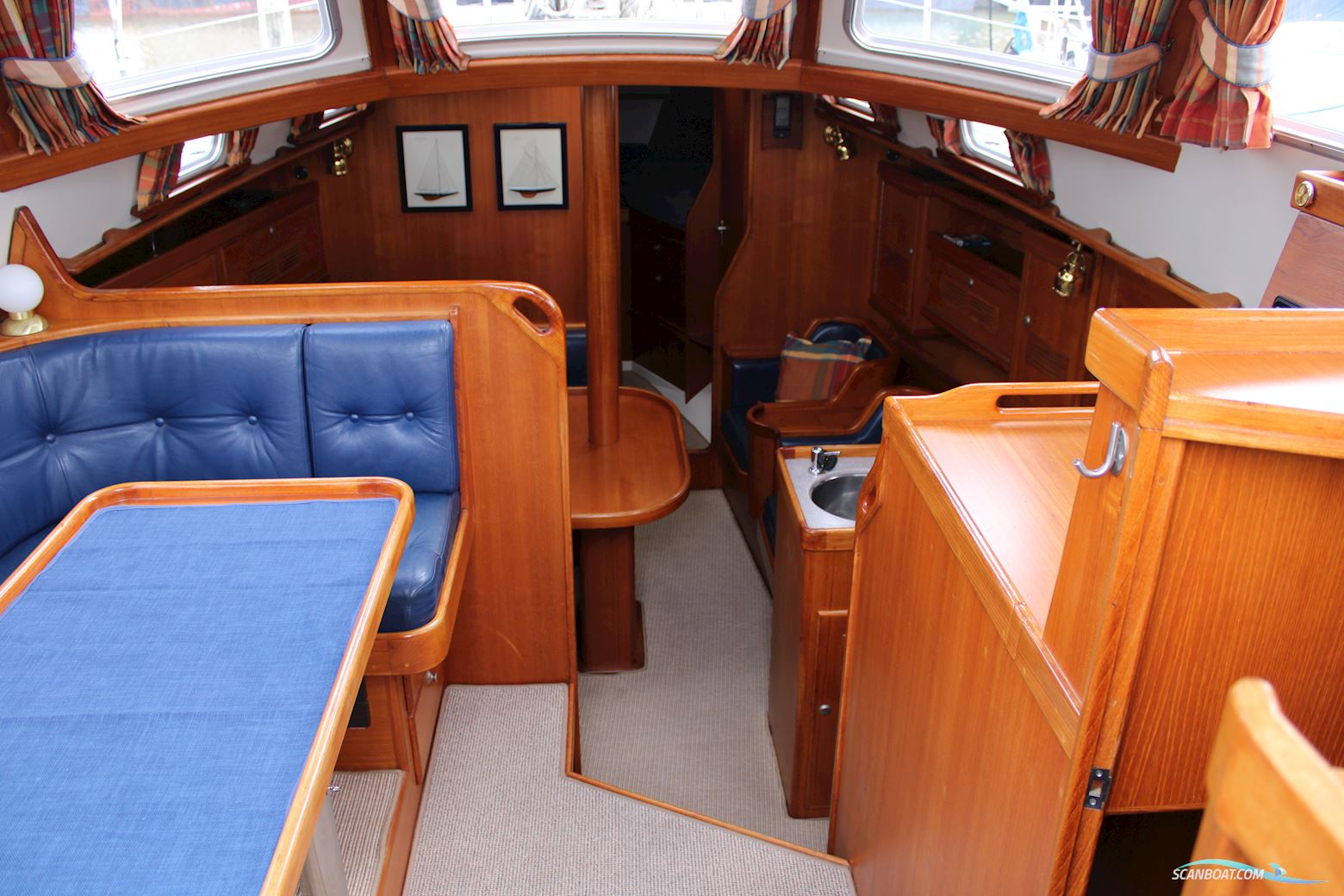Victoire 1270 Decksaloon