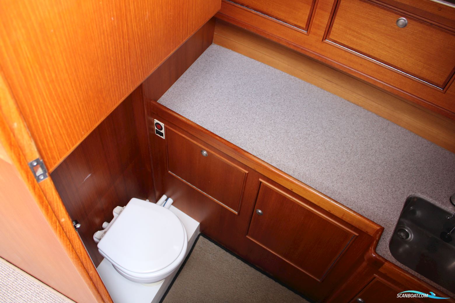 Victoire 1270 Decksaloon