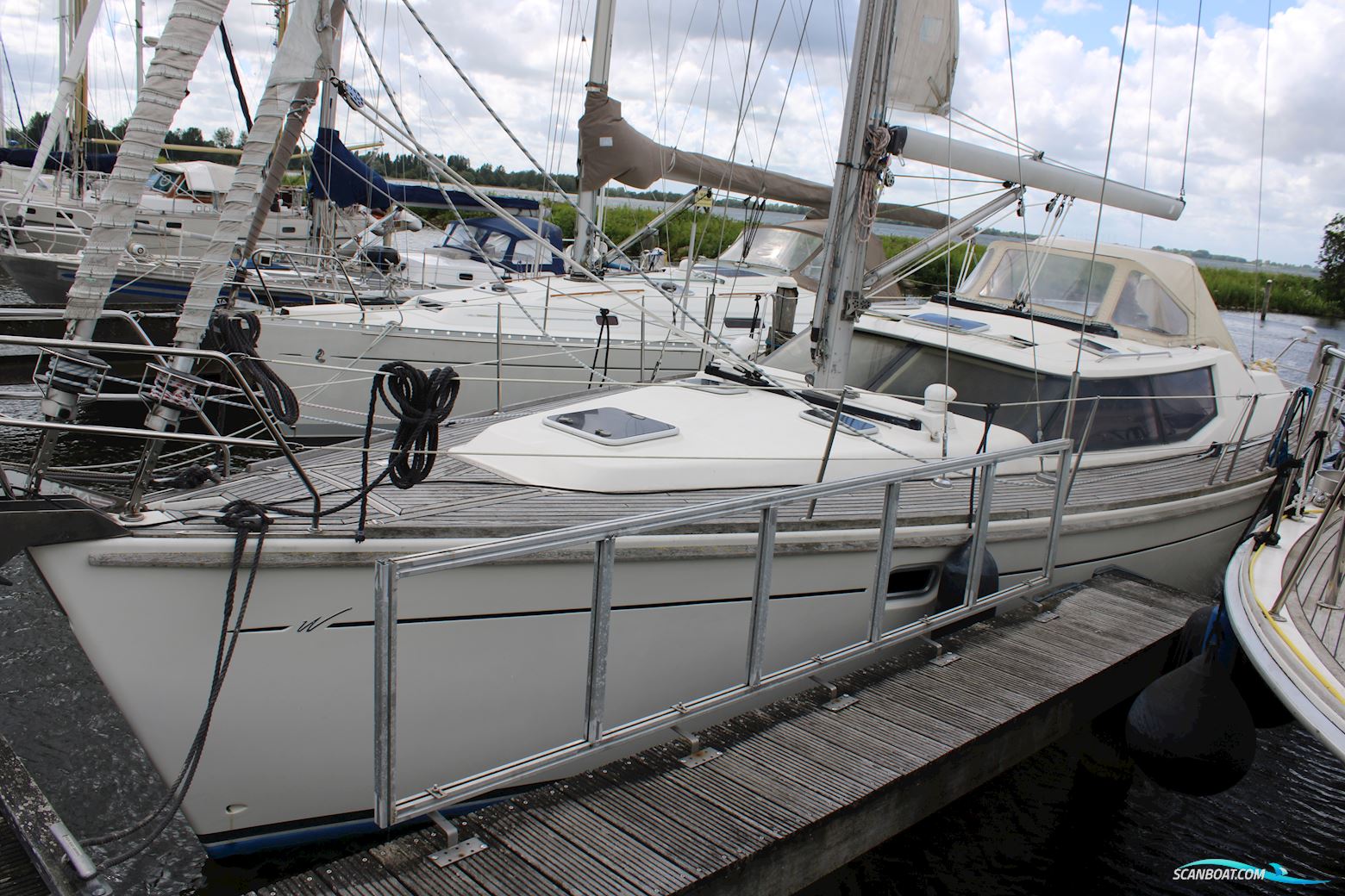 Wauquiez 40 Pilot Saloon Segelbåt 2001, med Volvo Penta MD22L motor, Holland