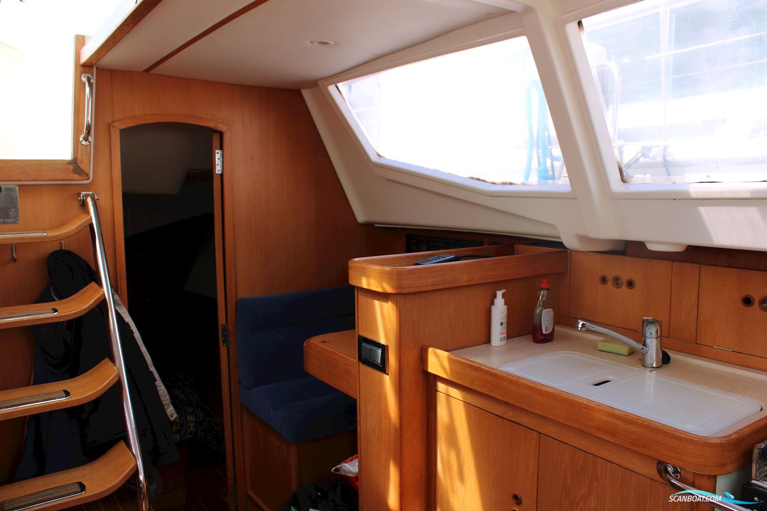Wauquiez 40 Pilot Saloon