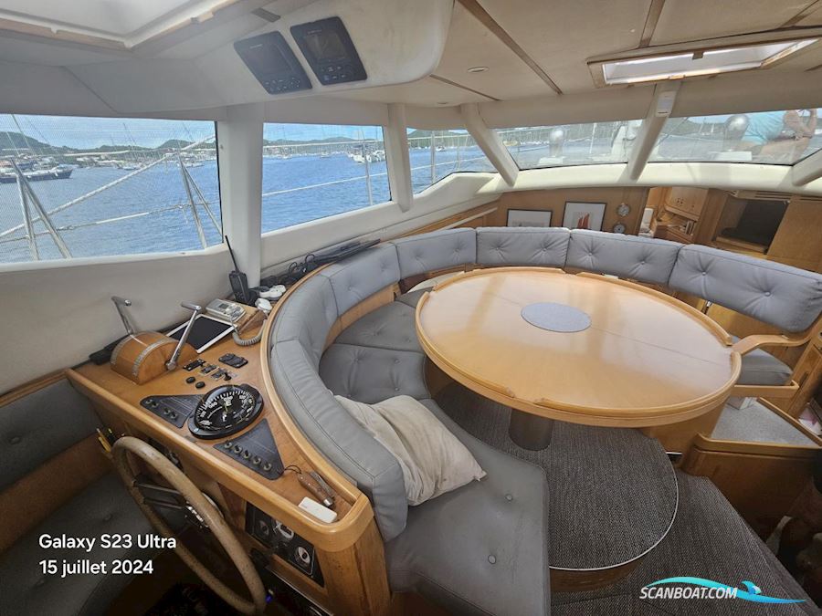 Wauquiez 60 Pilot Saloon